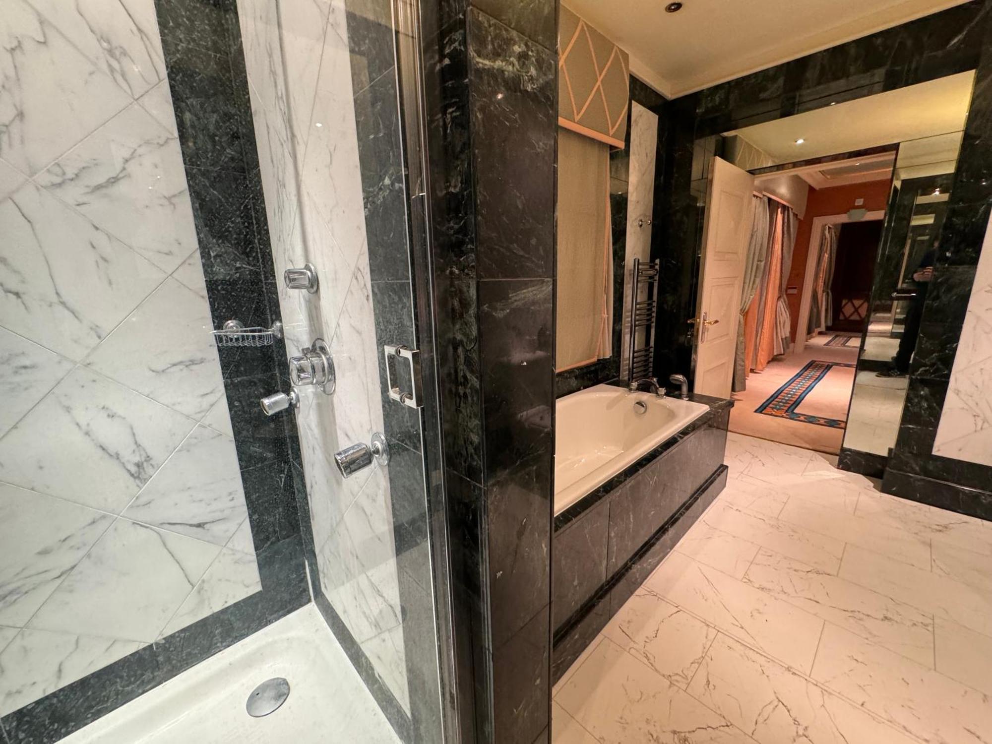 The Bishop Hotel London Bagian luar foto